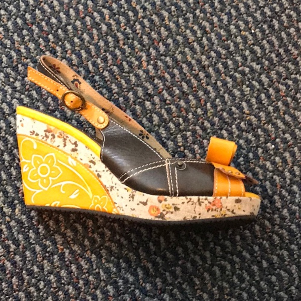 Spring Step Sandals